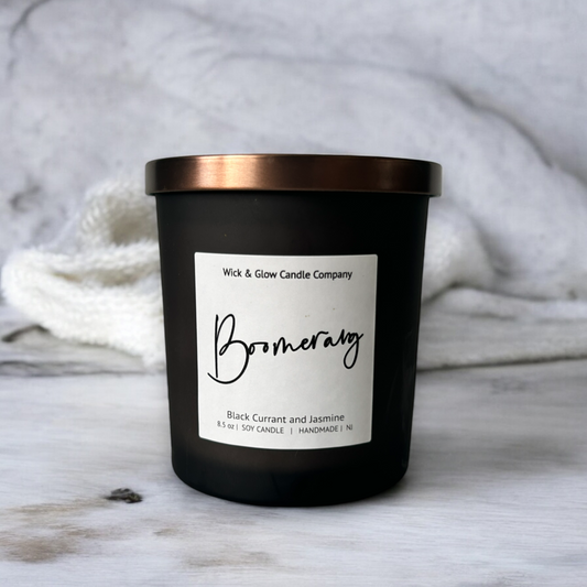 Boomerang-Black Currant and Jasmine Luxury Scented Candle