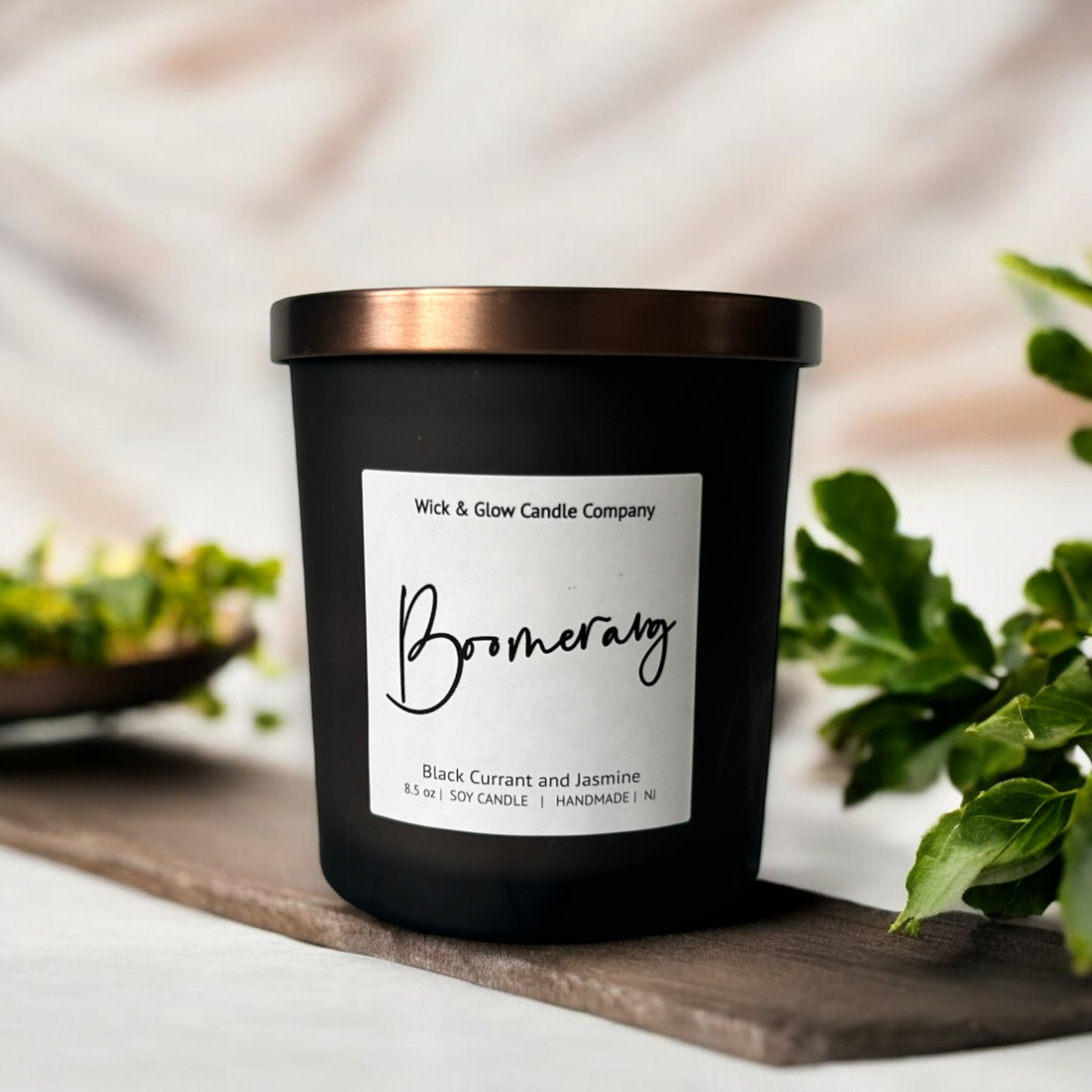 Boomerang-Black Currant and Jasmine Luxury Scented Candle