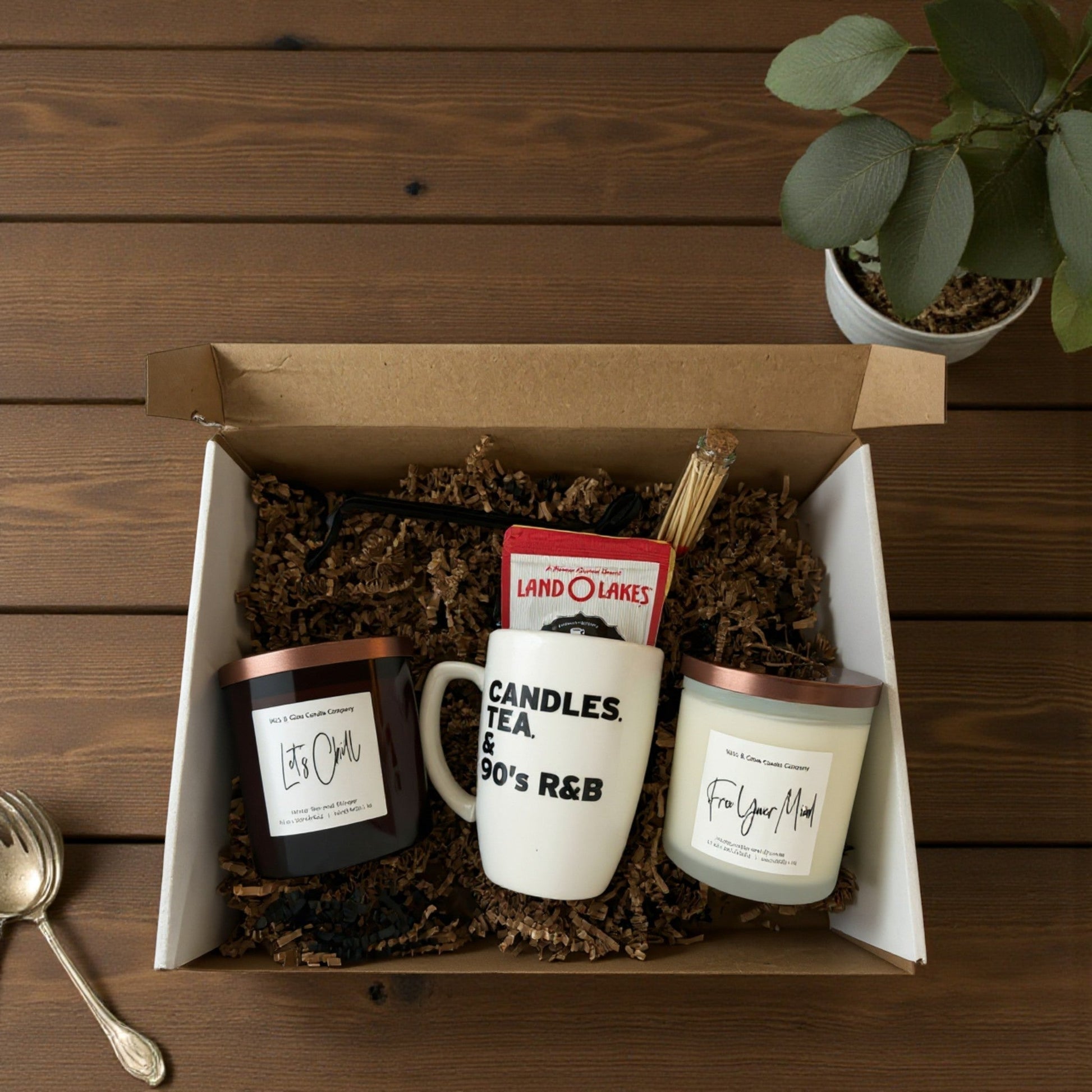 Cozy Gift Box Mini | Luxury Soy Wax Candle Gift Set | Handcrafted Self-Care Box by Wick & Glow
